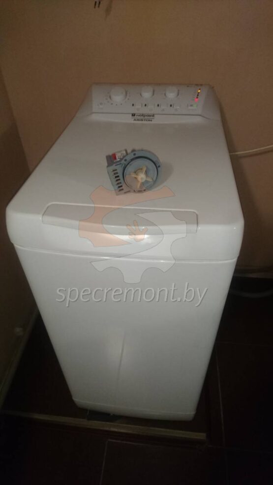 ЗАМЕНА НАСОСА В СТИРАЛЬНОЙ МАШИНЕ HOTPOINT-ARISTON ARTXL 129